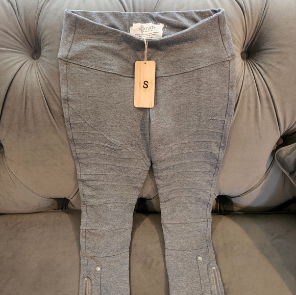 Nomads Hempwear Rebel Moto Zip Capri Legging Pant NWT - Picture 2 of 5